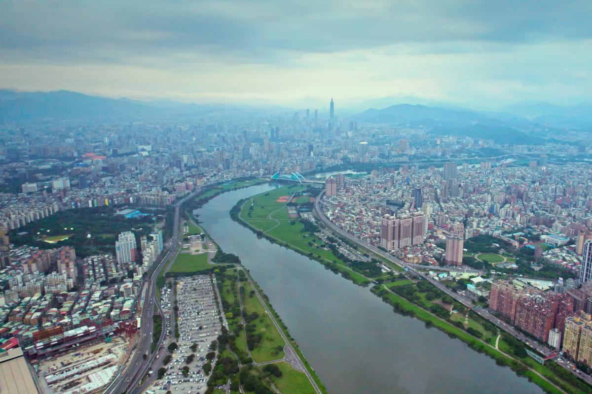 造山者—世紀的賭注 A Chip Odyssey