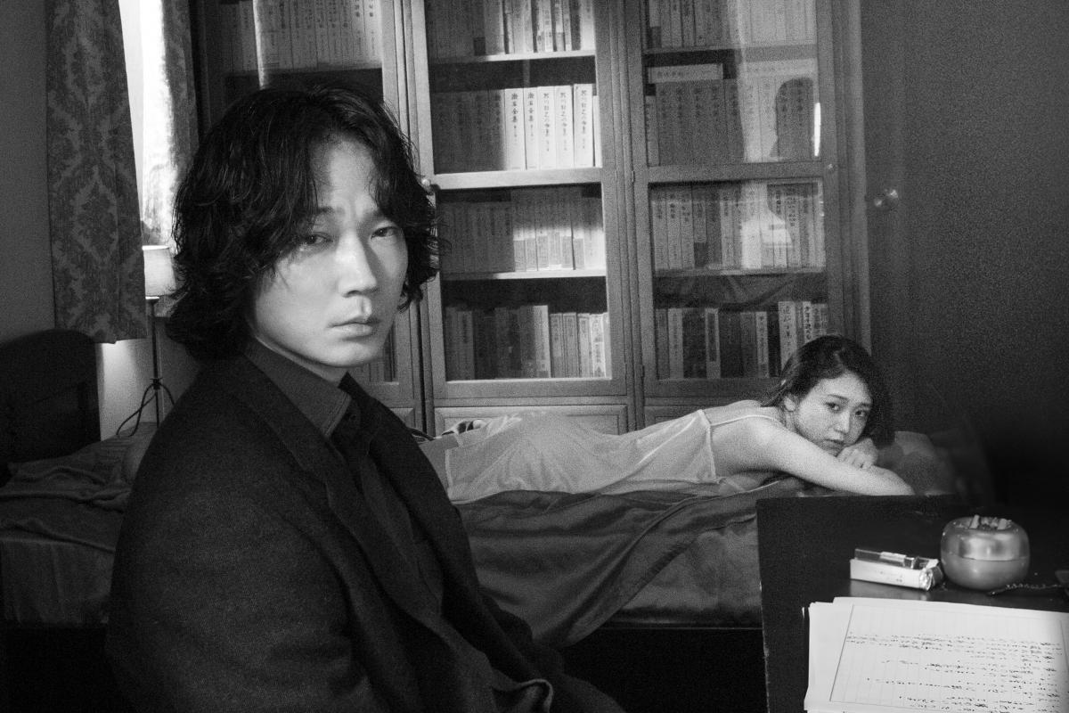 星與月是天上的洞 Stars and Moon